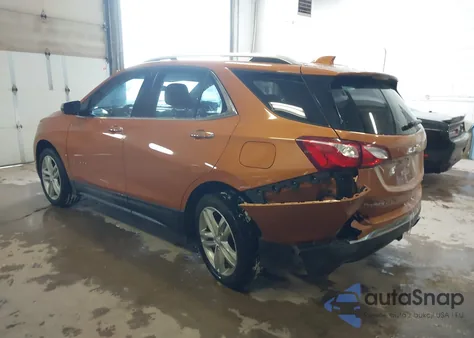 2018 Chevrolet Equinox Premier из США, поврежденный, VIN 2GNAXNEX5J6315542